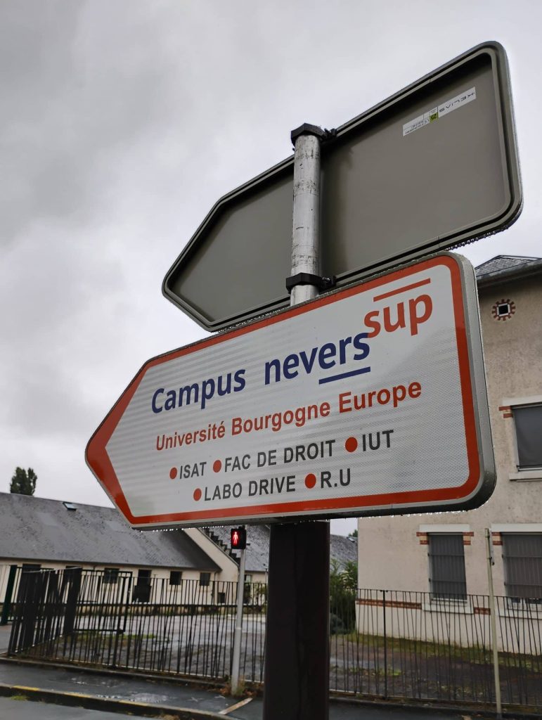 panneau signalisation enseignement sup